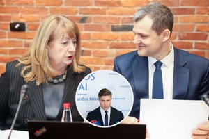 Tinkamu kandidatu į premjerus įvardintas G. Paluckas dar nelaidoja ir kito bendražygio karjeros: toliau mini M. Sinkevičių