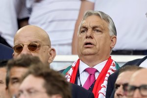 V. Orbano kortežas susidūrė su BMW: žuvo pareigūnas