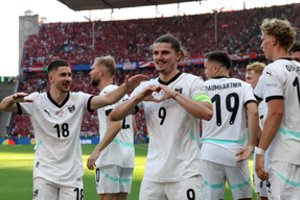 Chaotiška „Euro 2024“ D grupės pabaiga: aukščiausiai pakeltomis galvomis tolyn žengė austrai