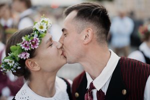 Dainų šventė Vilniuje prasidės nemokamu žvaigždžių koncertu: su chorais sceną dalysis „Baltos varnos“ ir Aistė Smilgevičiūtė