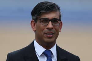 Keturi vyrai įsilaužė į Jungtinės Karalystės premjero R. Sunako namų teritoriją