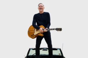 Lietuvoje netrukus koncertuosianti roko žvaigždė Bryanas Adamsas: 9 įdomiausi faktai