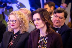 Eurokomisaro pavardė kelia bangas: konservatorių partneriai nori aiškumo, „laisviečiai“ primena civilinės sąjungos klausimą