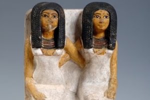 Rado užuominų, kad senovės Egipte lesbiečių santykiai buvo kultūriškai priimtini