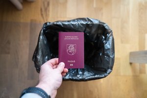 Po antrąkart nepavykusio referendumo dėl pilietybės išsaugojimo lietuviško paso neteko 1 asmuo