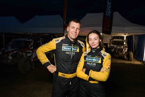 Naktiniame „Breslau“ greičio ruože į Gelažninkų ekipažą trenkėsi motociklas