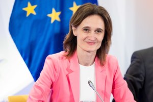 V. Čmilytė-Nielsen apie siūlymą dėl kasetinių šaudmenų konvencijos: nesvarstytume, jeigu nebūtų pasikeitusi saugumo situacija