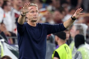 Danų rinktinės treneris siuntė žaibus jo ekipą nužudžiusiai VAR sistemai: „Aš taip pavargau dėl tų nesąmoningų sprendimų“