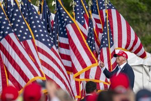 JAV Aukščiausiame Teisme – D. Trumpo pergalė: negalės būti teisiamas už oficialius veiksmus