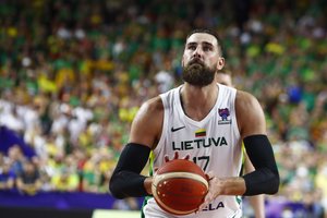 J. Valančiūno naujojo kontrakto Vašingtone atgarsiai: džiaugsmas, perkama vakarienė ir neišsipildęs gandas Los Andžele