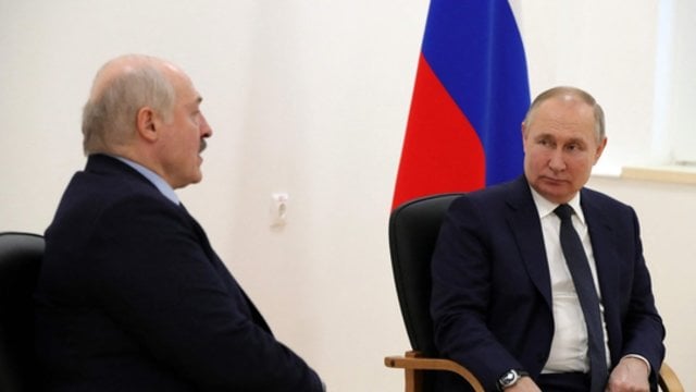 V. Putinas atvyko į Šanchajaus aljanso susitikimą: jame Baltarusija gali sulaukti gerų žinių