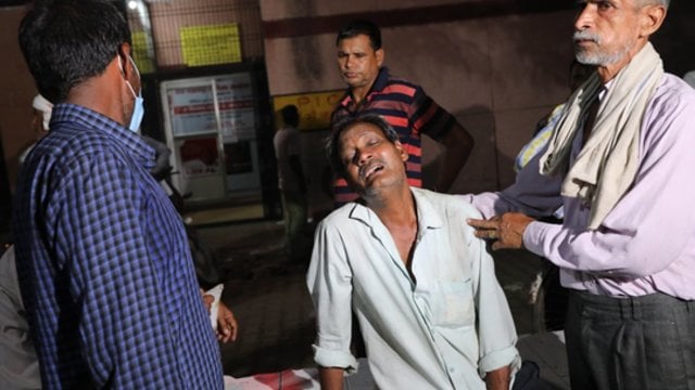 Indijos religiniame renginyje aukų skaičius išaugo iki 121: aiškėja nelaimės priežastis