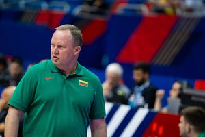 Nervų karą patyręs K. Maksvytis – apie padarytą klaidą, ryškėjantį rinktinės veidą, pastangas gynyboje ir rezervą R. Jokubaitį