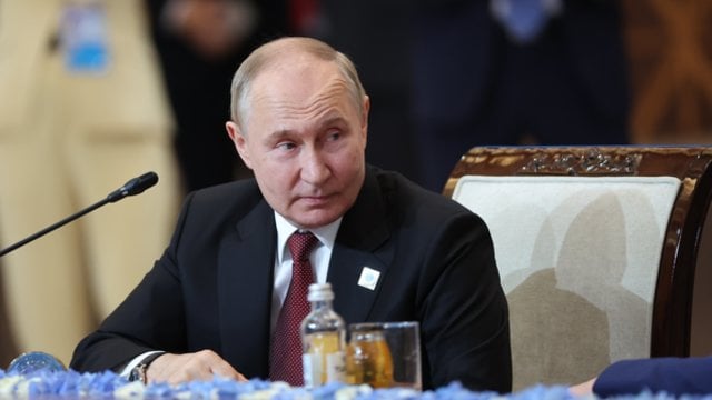V. Putinas vėl kalba apie derybas su Ukraina ir žada atsižvelgti į pasiūlymus: Vakarai neliko nepaminėti