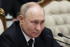 V. Putinas sako rimtai vertinąs D. Trumpo pareiškimą dėl karo Ukrainoje užbaigimo