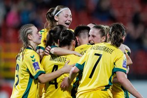 Patvirtinta moterų futbolo rinktinės sudėtis Europos čempionato atrankos finišui