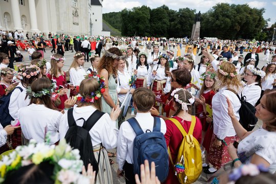 Pasiruošimas finaliniam Dainų šventės koncertui skirtoms eitynėms.<br>V.Skaraičio nuotr.