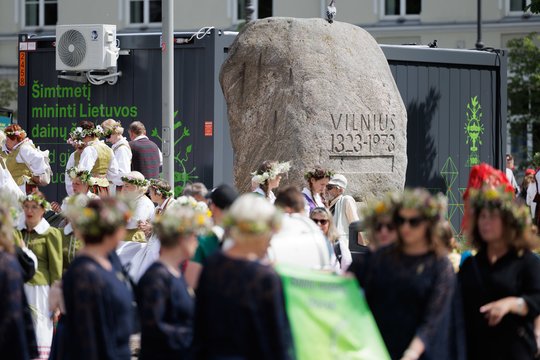 Pasiruošimas finaliniam Dainų šventės koncertui skirtoms eitynėms.<br>V.Skaraičio nuotr.