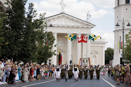 Iškilmingos Dainų šventės eitynės.<br>V.Skaraičio nuotr.