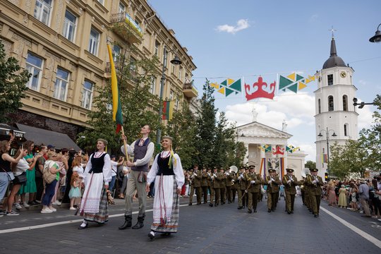 Iškilmingos Dainų šventės eitynės.<br>V.Skaraičio nuotr.