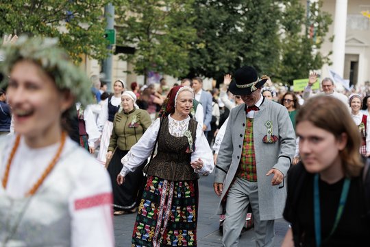 Iškilmingos Dainų šventės eitynės.<br>V.Skaraičio nuotr.