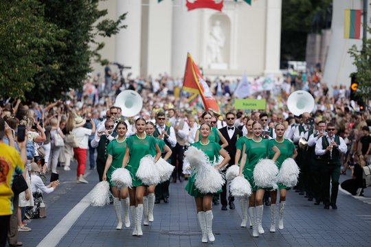 Iškilmingos Dainų šventės eitynės.<br>V.Skaraičio nuotr.