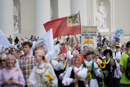 Iškilmingos Dainų šventės eitynės.<br>V.Skaraičio nuotr.