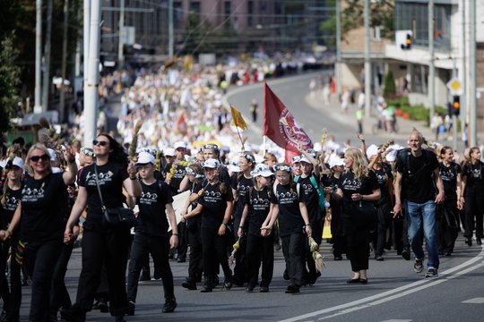 Iškilmingos Dainų šventės eitynės.<br>V.Skaraičio nuotr.