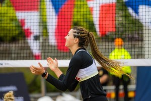 Tinklininkės D. Kvedaraitė ir J. Kovalskaja Estijoje žengė į pusfinalį