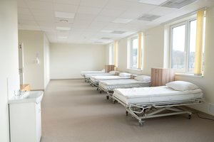 Profsąjunga sunerimus dėl VRM Medicinos centro gydytojų algų, ministerija atkerta – atlyginimai augo beveik 80 proc.