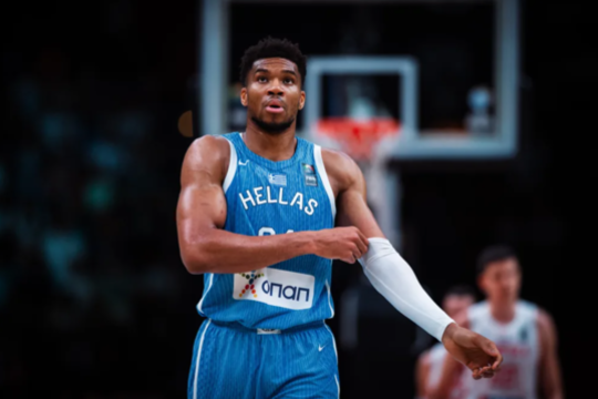 Graikijos krepšininkai su G. Antetokounmpo priešakyje keliauja į olimpiadą