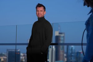 Alanas Chošnau: „Ne visada lengva atvirai kalbėtis net su draugais, tam reikia pasitikėjimo ir drąsos“