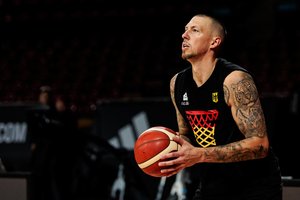 Joną Valančiūną „Pelicans“ ekipoje keičia vokietis