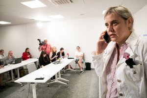 Baltarusijoje 12 metų kalėti nuteista žmogaus teisių gynėja Olga Karač ir kiti opozicijos veikėjai