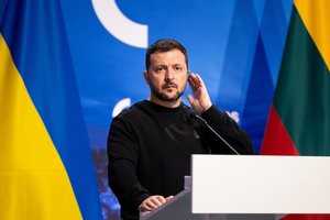 V. Zelenskis paskelbė, kad atvyko į Vašingtoną dalyvauti NATO viršūnių susitikime