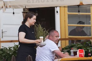 Padavėja atvira – lietuviai pinigais nebesitaško: „Anksčiau per dieną surinkdavau apie 60–70 eurų“