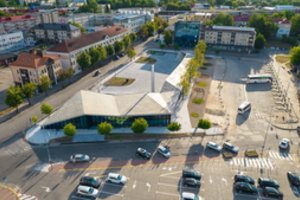 Dešimtmečius lauktos statybos baigtos: Panevėžys pristato naująją autobusų stotį