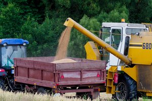 Seimas panaikino Nesąžiningos prekybos praktikos žemės ūkio ir maisto produktų įstatyme taikomą išimtį kooperatyvams