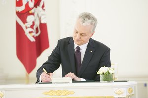 Seime prisieks perrinktasis prezidentas G. Nausėda: Vyriausybė šalies vadovui grąžins įgaliojimus