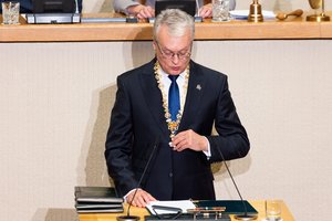 G. Nausėda inauguracijos dieną kreipėsi į Lietuvos karius: darysiu viską, kad netektų matyti jūsų lemiamo mūšio lauke