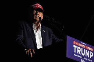 Paaiškėjo, ką D. Trumpas paskyrė kandidatu į viceprezidentus