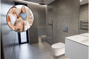 M. Stonkus ir G. Glemžaitė pravėrė dar vienas savo naujo namo duris: čia – ypatingi WC puodai