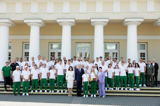 G. Nausėda išlydėjo sportininkus į Paryžiaus olimpines žaidynes<br>V. Skaraičio nuotr.