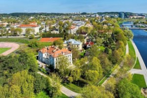 Prestižiniame Vilniaus rajone parduodamas dvaras su 40 arų žemės: kaina – nuspėjama