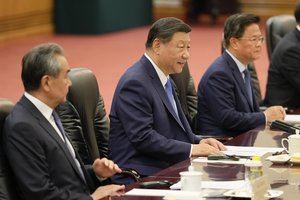 Kinija, reaguodama į ginkluotės pardavimą Taivanui, sustabdė derybas su JAV dėl branduolinių ginklų