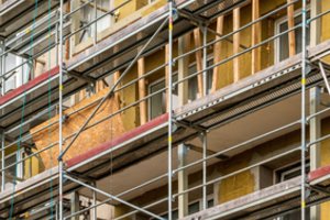 Vyriausybė pritarė, kad šiems žmonėms būtų kompensuojamos būsto renovacijos kainos