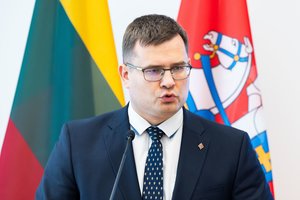 L. Kasčiūnas siūlys regiono gynybos ministrams svarstyti dėl bendro kasetinių šaudmenų įsigijimo