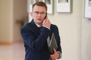 Dulkys wouldn't be surprised if he had to step down as Minister: nothing is impossible in politics