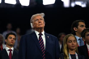 Žiniasklaida: likus valandai iki pasikėsinimo į D. Trumpą, šaulys buvo įvardytas kaip „keistai besielgiantis“