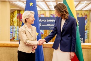 Lietuvos vadovai sveikina U. von der Leyen tapus EK pirmininke